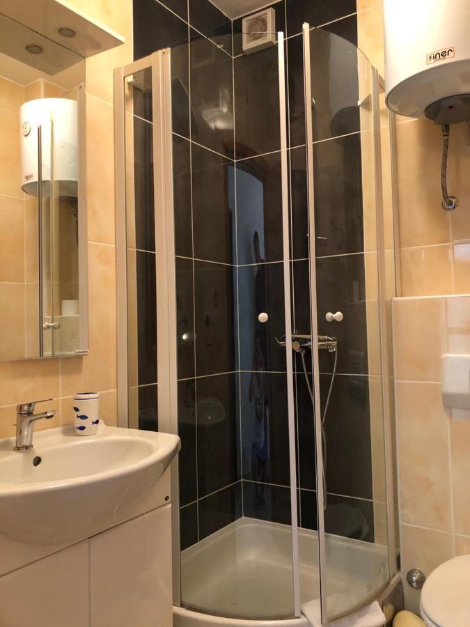 Apartments Josip Bol Bagian luar foto