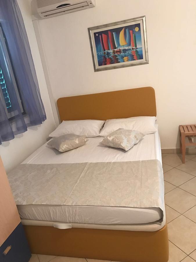 Apartments Josip Bol Bagian luar foto